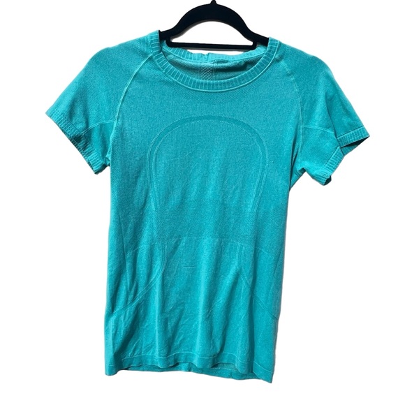 lululemon athletica Tops - Lululemon swiftly tech short sleeve turquoise blue size 8 top